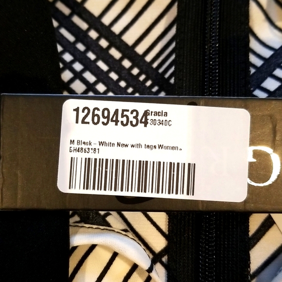 Woman's Gracia Sleeveless top - Picture 4 of 9